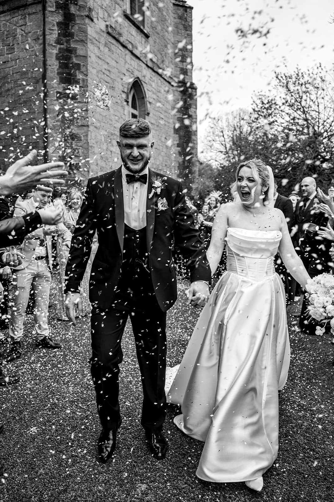 Confetti moment at Gloucestershire wedding